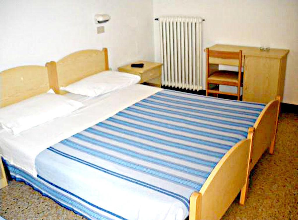 Hotel Ronconi Rimini Pokoj fotografie