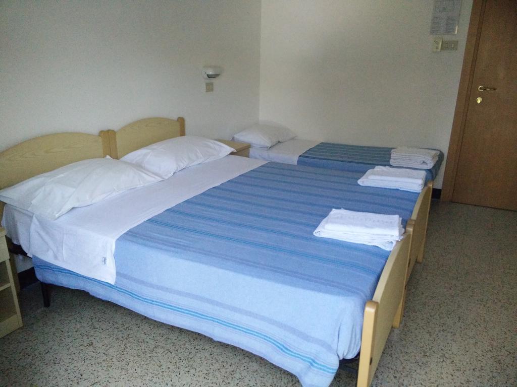 Hotel Ronconi Rimini Exteriér fotografie