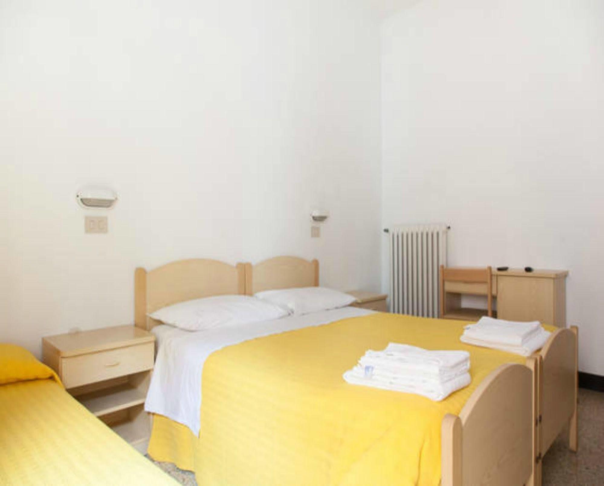 Hotel Ronconi Rimini Exteriér fotografie